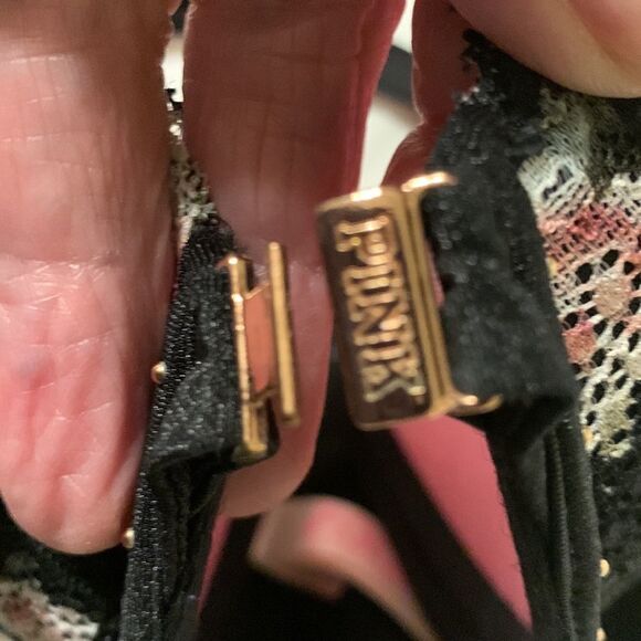 Pink Victoria’s Secret size 34C push-up bra - Picture 5 of 8